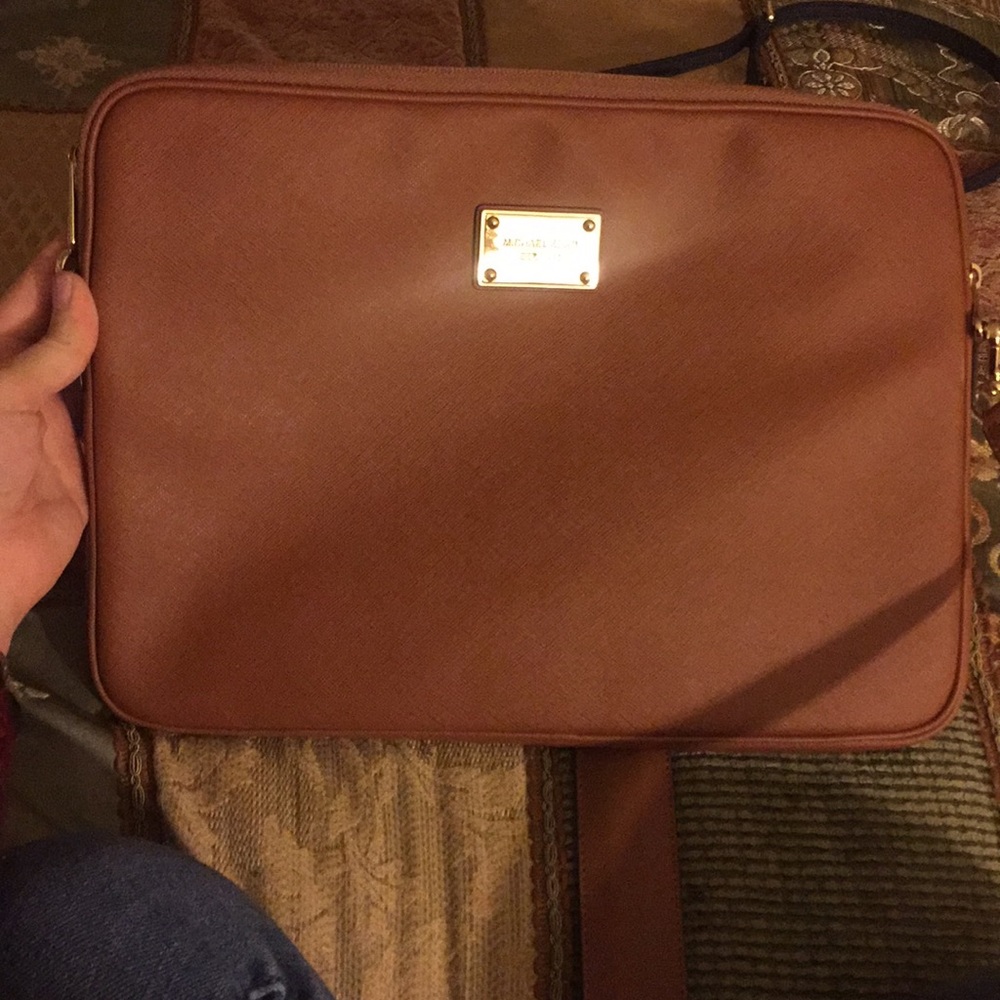 MK laptop cover